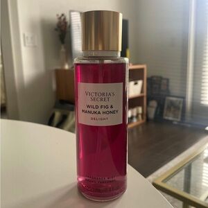 Victoria’s Secret Wild Fig and Manuka Honey Fragrance Mist